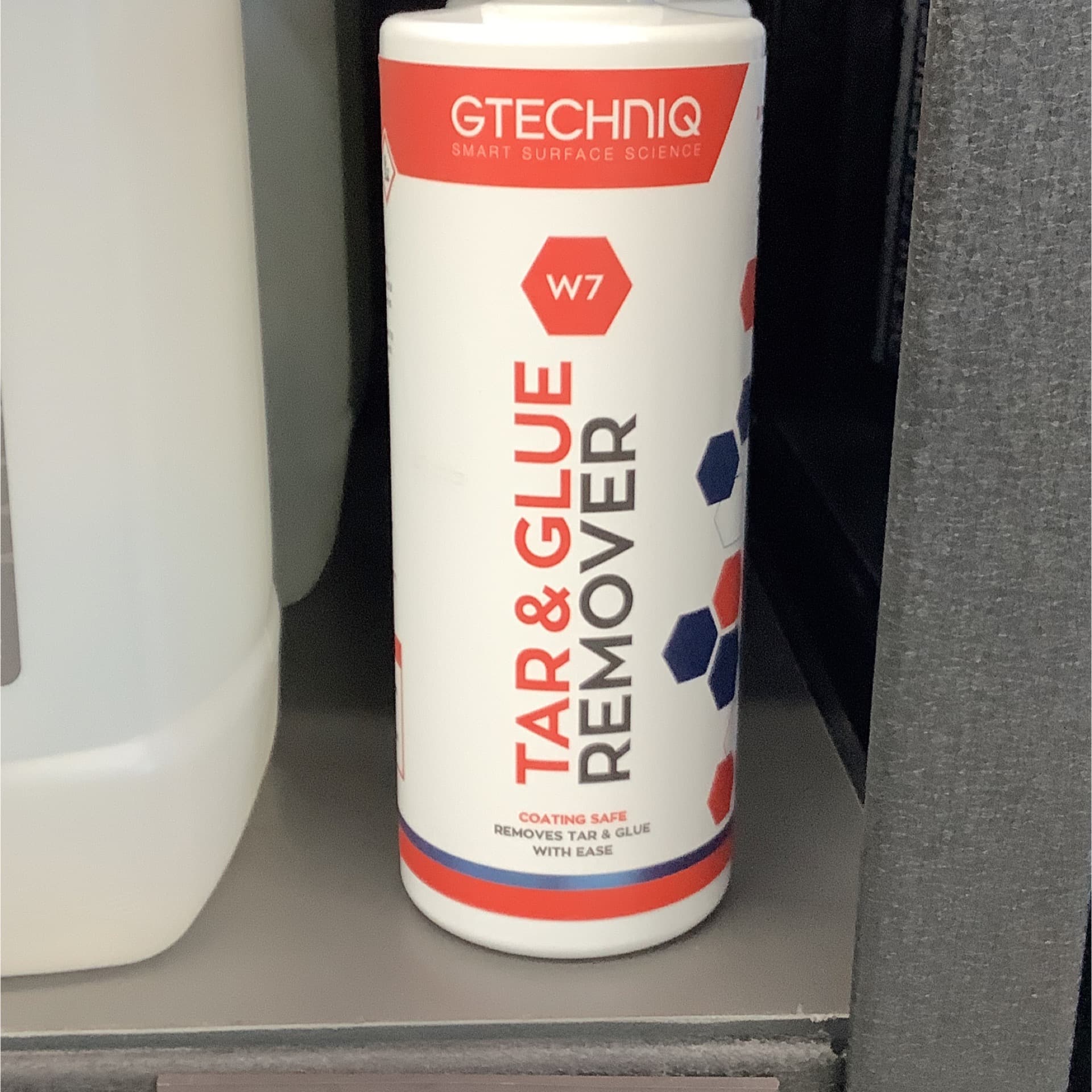 Tar & Glue Remover / 16 Oz