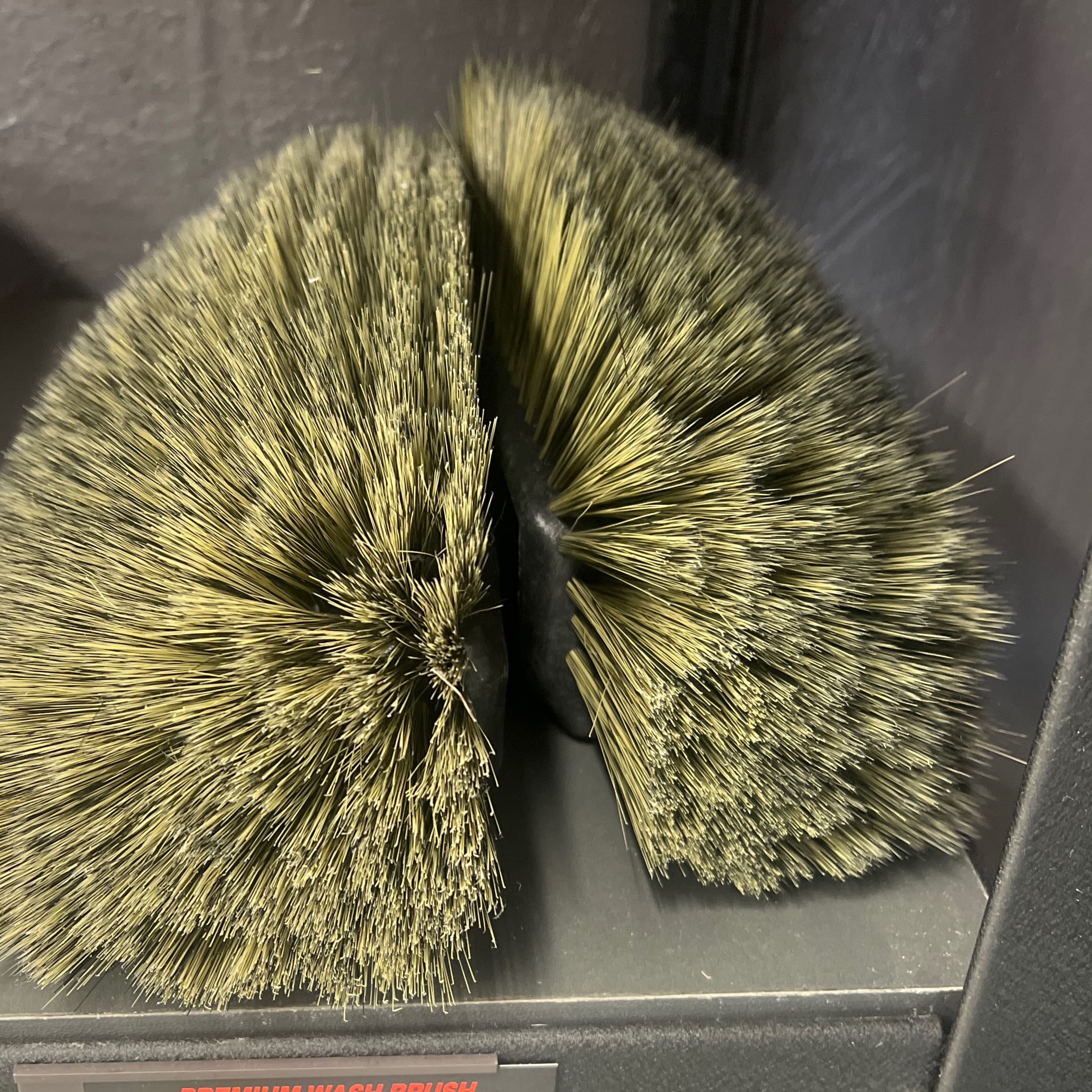 Synthetic Bi-Level wash Brush