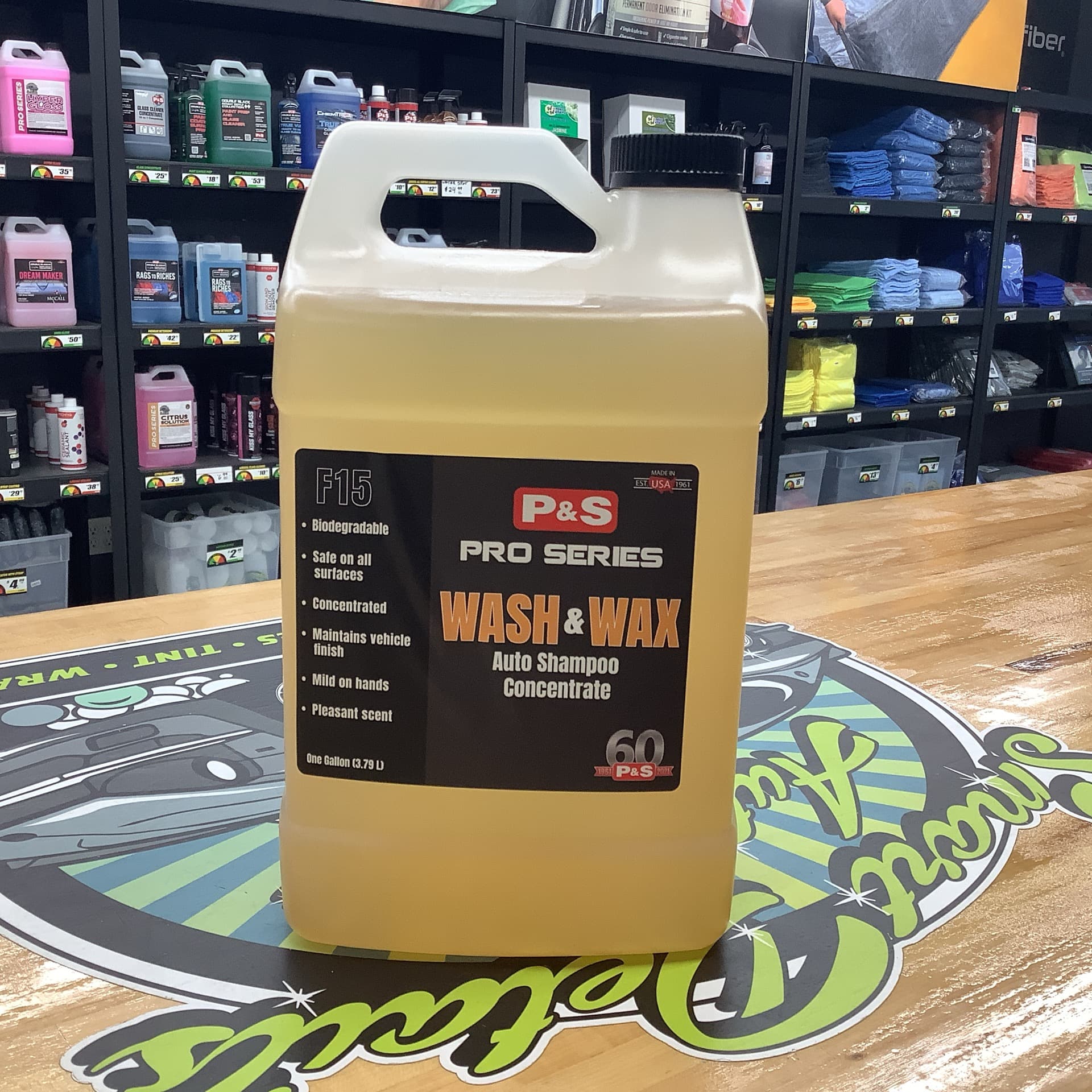 Wash & Wax/ 1 gallon
