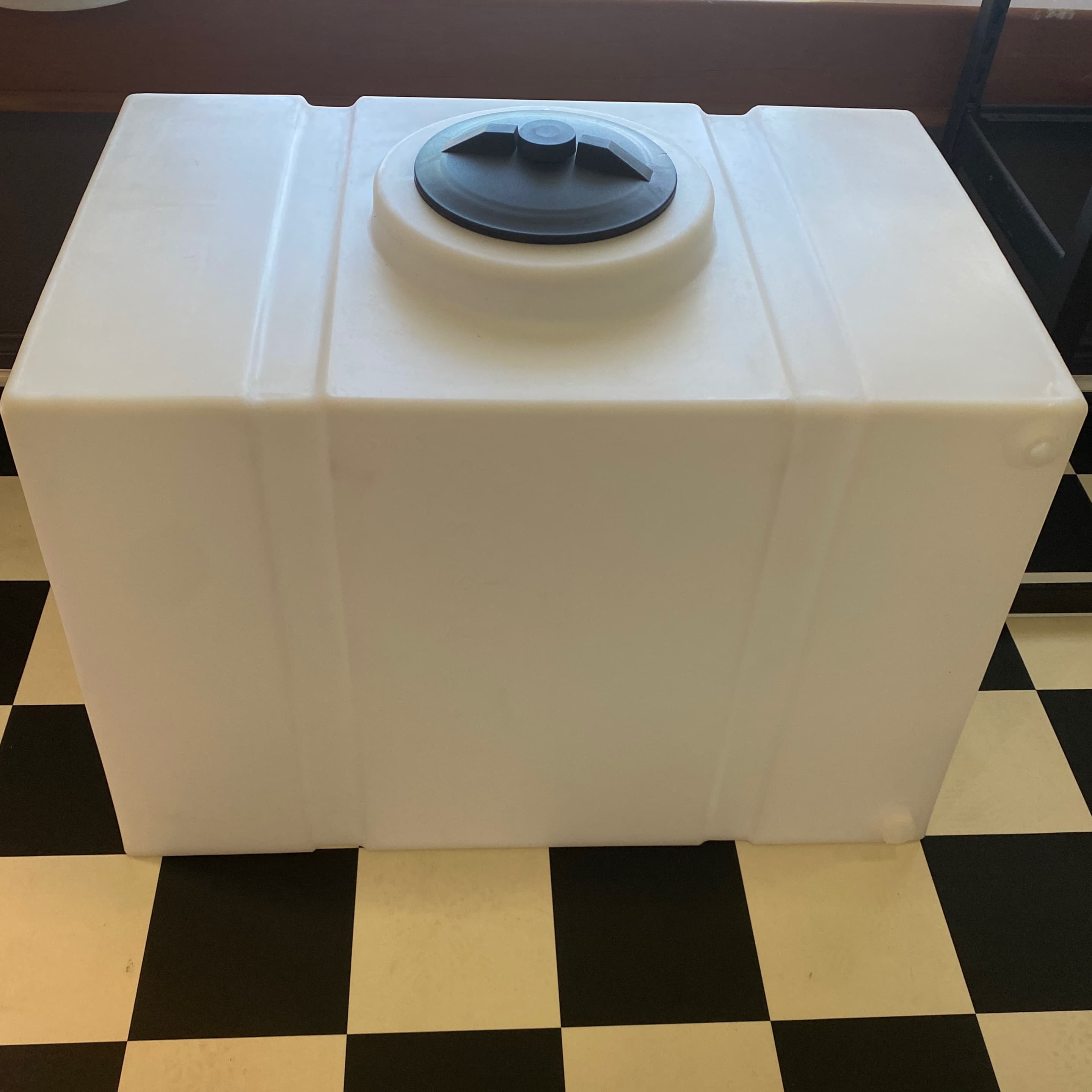 Water Tank 100 gallon