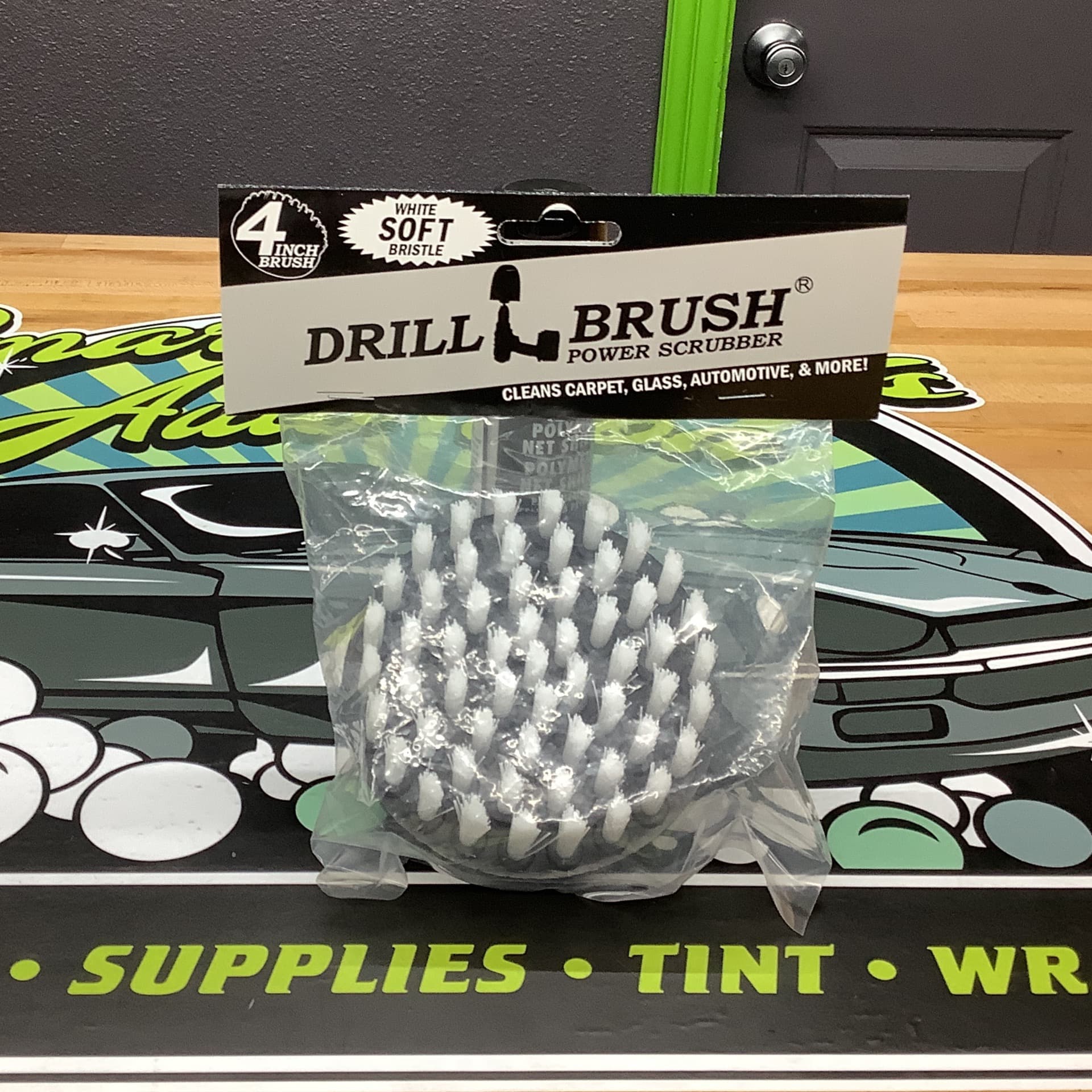 Flat White 4 Inch Brush